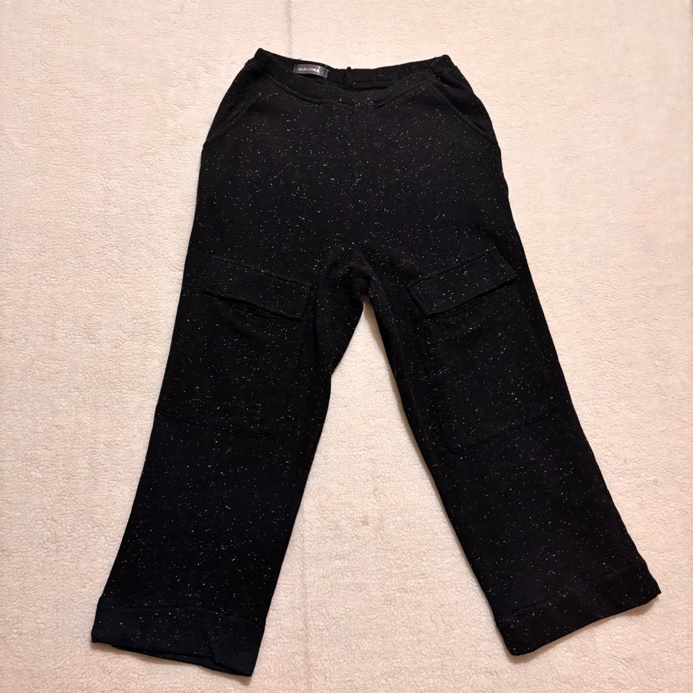 Alembika Womens 2 (US M) Black Speckled Cargo Pocket Sweatpant Capri Elastic